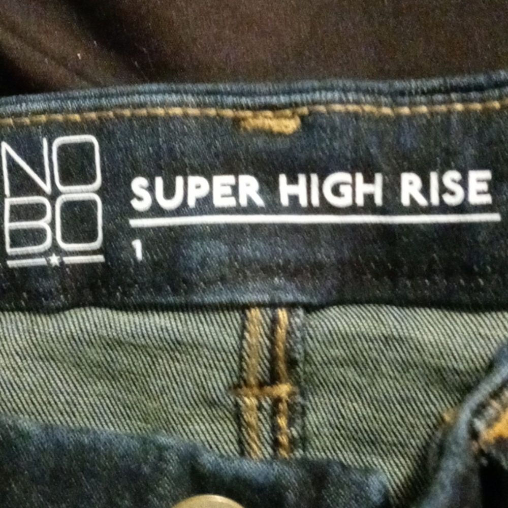 Jeans - Picture 2 of 4